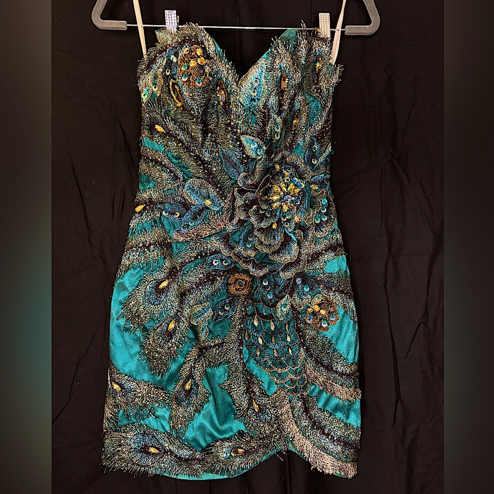 Mac Duggal Peacock Cocktail Dress - Size 4